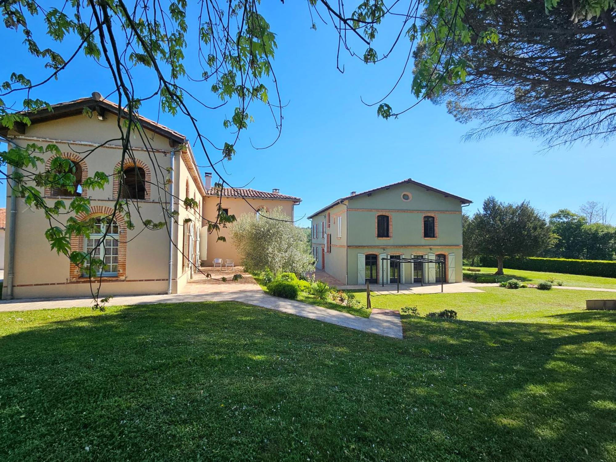 Domaine De Belcayre Bed & Breakfast Montauban Exterior photo
